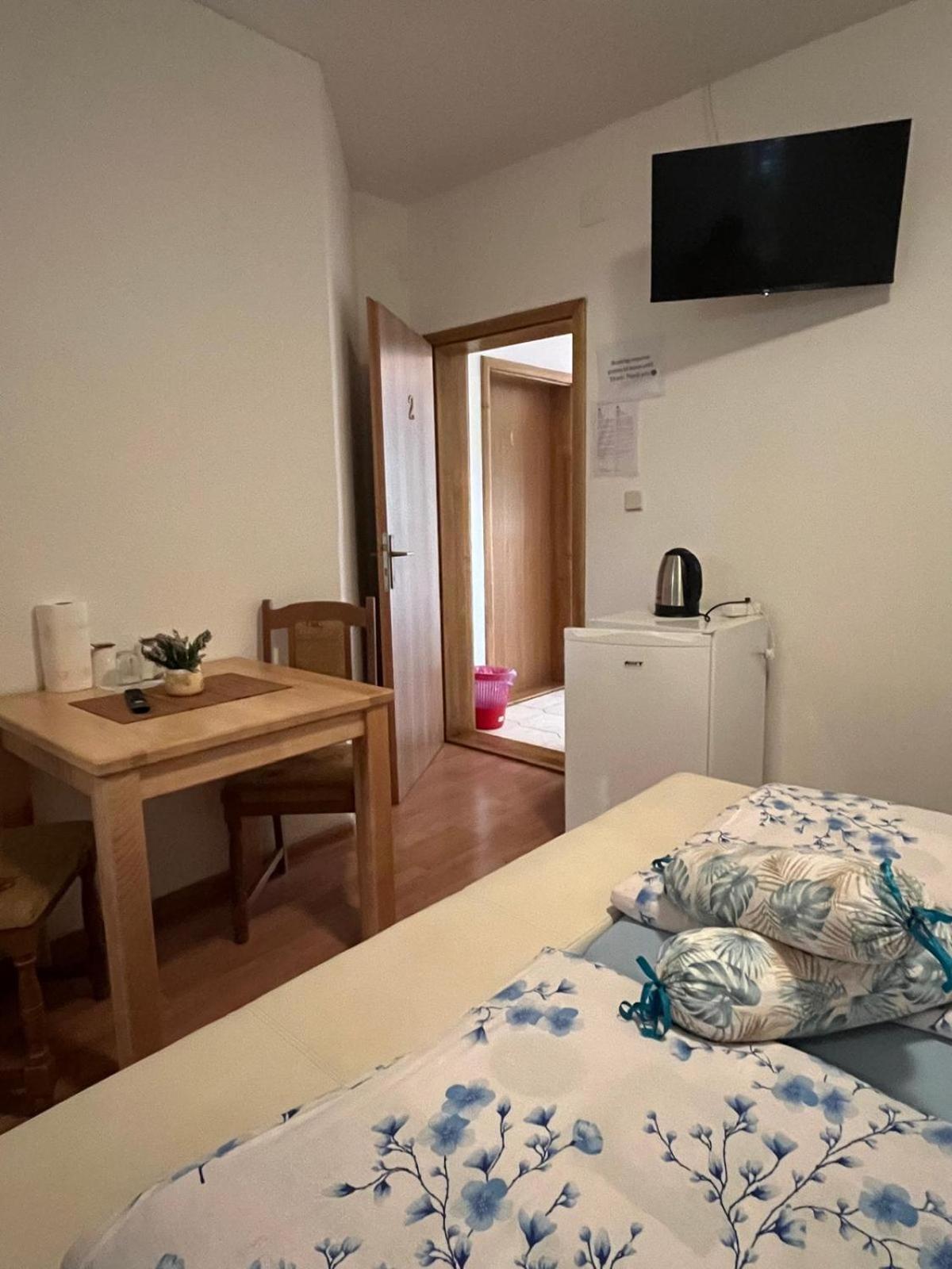 Guest House Stefanija โพลยานัค ภายนอก รูปภาพ